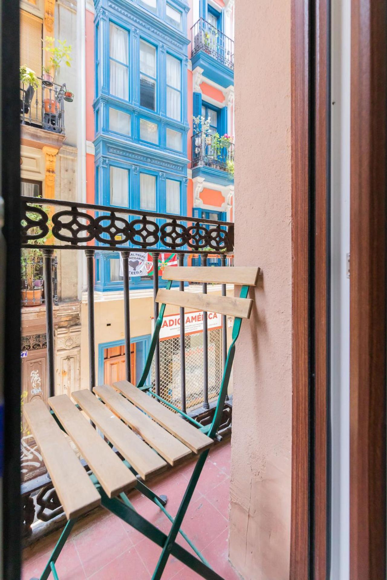 Comfy Old Town Apartment By Next Stop ビルバオ エクステリア 写真